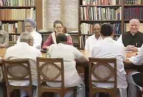 Congress Working Committee meets, backs PM's economic reforms