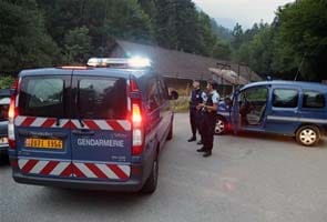 Four-year-old girl found alive under dead bodies of her family in French Alps 