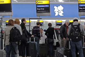 Fast-track lanes at Heathrow airport for the rich