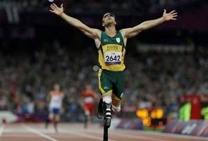 Oscar Pistorius ends Paralympic Games with first individual gold