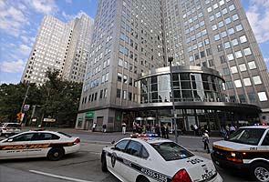Hostage-taker surrenders in Pittsburgh, says police