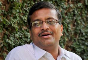 IAS officer Ashok Khemka wrong about his transfer and Vadra-DLF deal, says Haryana govt