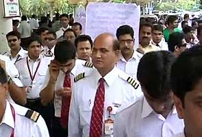 Kingfisher Airlines' striking employees to meet management today