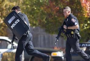 Gunman opens fire near major mall in Milwaukee, three dead