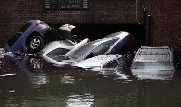 Superstorm Sandy: Death toll rises to 38; millions without power