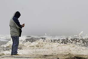Hurricane Sandy threat puts New York on edge