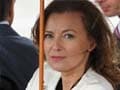 French First Lady shuns TV job, regrets Royal tweet
