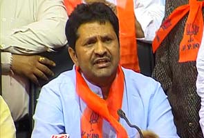 Blow to Congress ahead of polls, loses Gandhinagar corporation, mayor to BJP