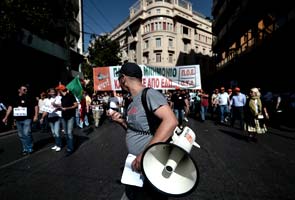 65-year-old man dies during Athens protest: Official 