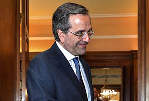 Greek Prime Minister Samaras throws deputy out of party
