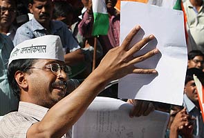 UP government won't be impartial in Salman Khurshid probe, alleges Kejriwal