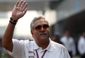 Kingfisher chief Vijay Mallya flies in for Indian Grand Prix, slams critics