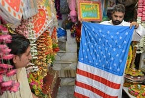 US film protests bring boom for Pakistan flag makers 