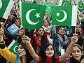 70,000 Pakistanis sing national anthem to create new record