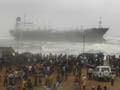 Cyclone Nilam hits Tamil Nadu, thousands evacuated
