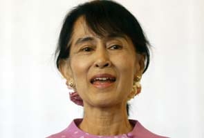 Myanmar's Suu Kyi hails democracy, as ends US trip 