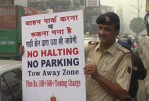 This Diwali, placard toting cops curbing traffic menace in Delhi markets