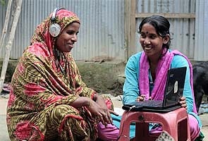 Internet rolls into Bangladesh villages on a bike