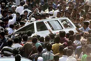 Charminar under police siege for third day