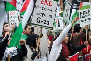 Hundreds protest outside Israeli embassy in London, condemn Gaza violence