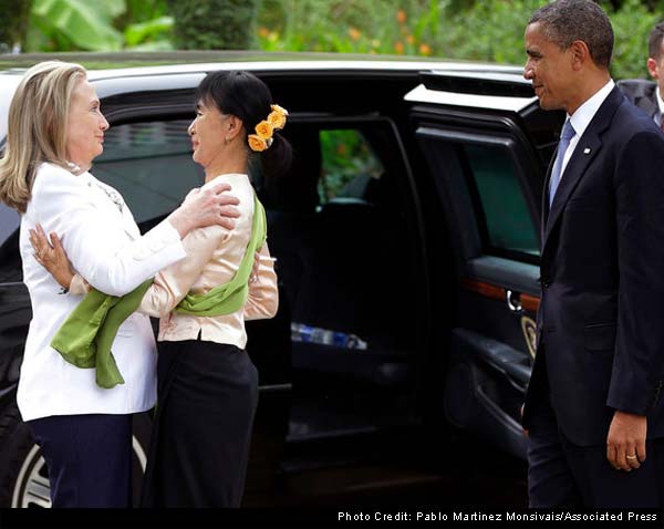 For Obama and Clinton, a partnership's final road show