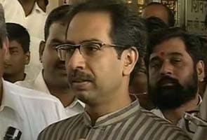 Amid concerns about Bal Thackeray's health, Uddhav meets Shiv Sena legislators