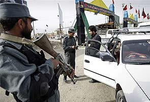 Afghan suicide bomber kills two, wounds 40: police