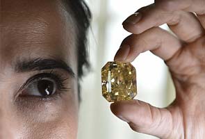 76-carat Indian diamond to be auctioned at Christie's