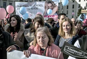 More than 100,000 march against gay marriage in France