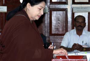 Supreme Court pulls up Jayalalithaa for filing four nominations in 2001 assembly polls