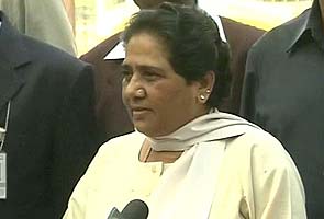 PM hosts Mayawati for lunch; Winter Session begins soon