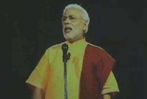 Narendra Modi uses 3D telecast (with some glitches) to address audiences in four cities