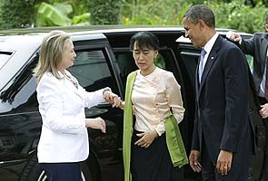Barack Obama meets Aung San Suu Kyi on landmark Myanmar visit