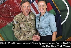 US officials say FBI discovered Petraeus affair in summer US officials say FBI discovered Petraeus affair in summer