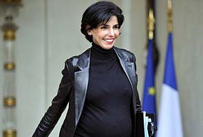 Former French minister's eight lovers at heart of paternity case