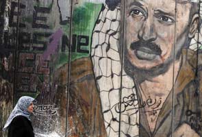 Experts to exhume Yasser Arafat, seek evidence of poison