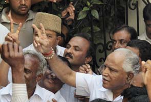 Yeddyurappa gets backing of his loyalists to form new party