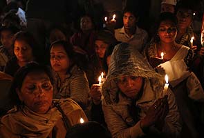 Student gang-raped on Delhi bus dies in Singapore hospital