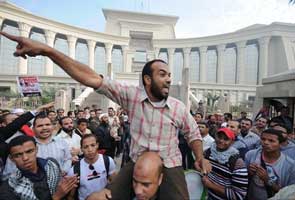 Egypt's top court suspends work indefinitely