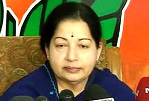 Jayalalithaa steps up pressure on Centre on Cauvery issue