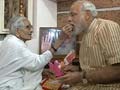 Narendra Modi meets his mother, says he wants her blessing