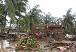 Typhoon-hit Philippines threatened by new storm