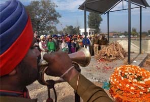Tearful adieu to Ravinderpal Singh killed by local Akali Dal leader