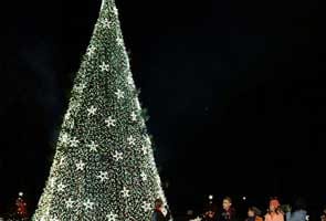 US President Barack Obama lights National Christmas Tree