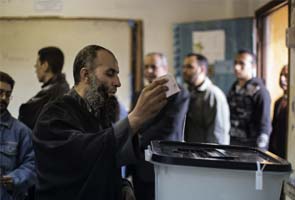 Divided Egypt votes on new constitution