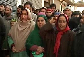 Women panchayat members in Kashmir protest Omar Abdullah's 'make-up kit' remark