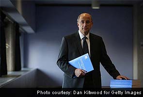 Same laws must apply to bloggers, tweeters: Brian Leveson