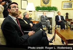 Obama tries new negotiation tactic: not giving in Obama tries new negotiation tactic: not giving in