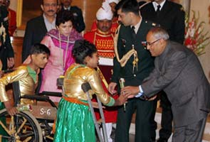 President Pranab Mukherjee spends birtday with differently-abled children