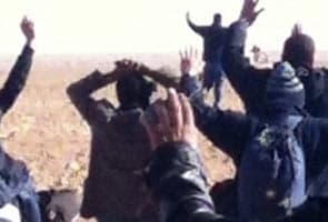 Desert siege toll passes 80, bomb squads continue search